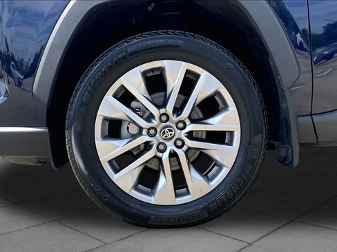 Used 2024 Toyota RAV4 XLE Premium FWD image 11