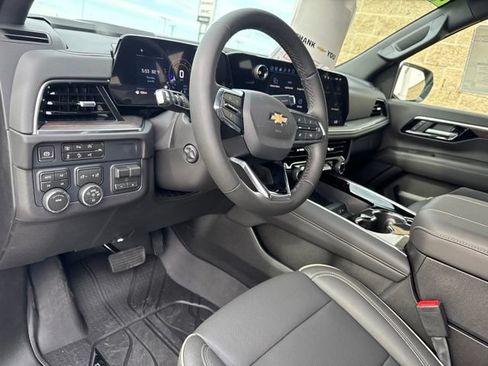 New 2026 Chevrolet Tahoe Premier w/ Sun And Tow Package AWD/4WD image 17