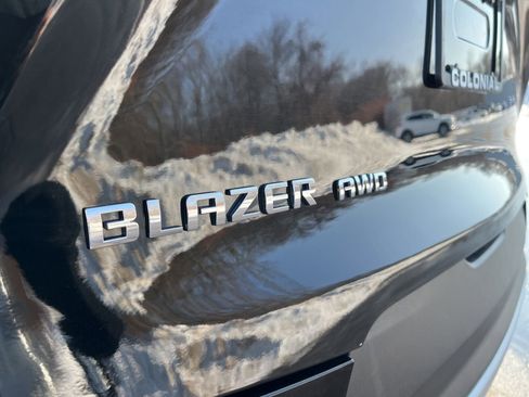 New 2025 Chevrolet Blazer LT w/ Convenience Package image 38