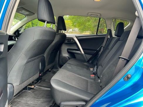 Used 2017 Toyota RAV4 LE w/ All Weather Liner Package FWD image 15