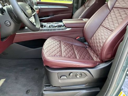 Used 2025 Cadillac Escalade Sport w/ LPO, Floor Liner Package RWD image 30