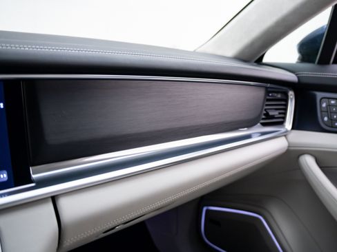 Certified 2022 Porsche Panamera GTS AWD/4WD image 28