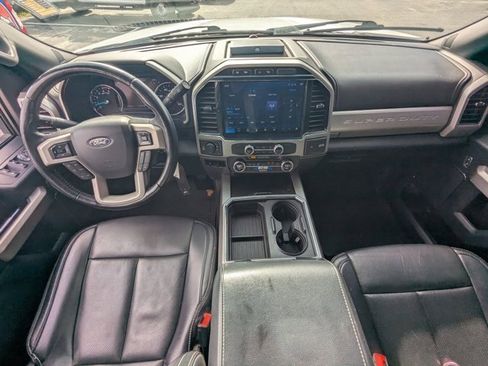 Used 2022 Ford F350 Lariat image 16