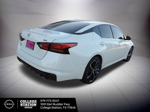 New 2025 Nissan Altima 2.5 SR w/ SR Premium Package image 4