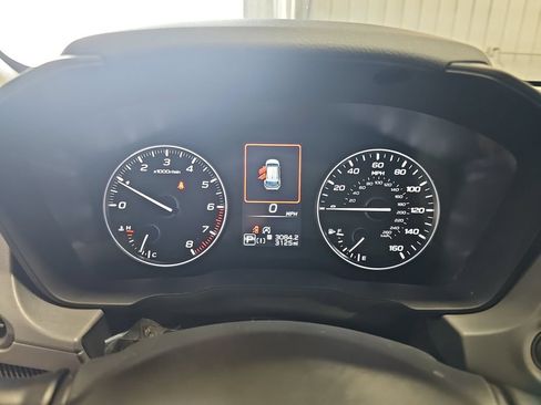 Used 2025 Subaru Crosstrek 2.5i Premium AWD/4WD image 18