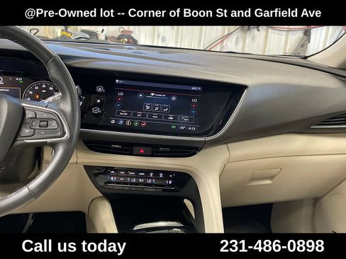Used 2021 Buick Envision Avenir w/ Technology Package II AWD/4WD image 19