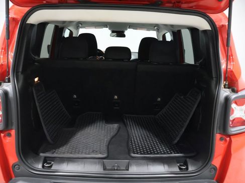 Used 2020 Jeep Renegade Trailhawk w/ Cold Weather Group image 18