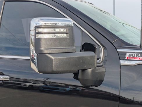 Used 2023 GMC Sierra 2500 Denali w/ Denali Black Diamond Edition image 11