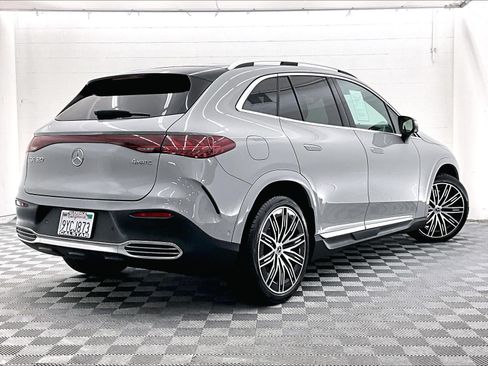 Used 2026 Mercedes-Benz EQE 320 4MATIC SUV image 10