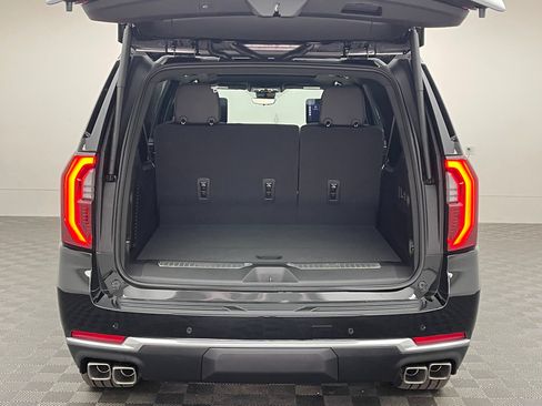 New 2026 GMC Yukon XL Denali w/ Denali Reserve Package AWD/4WD image 14