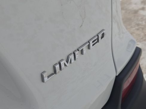 Used 2022 Jeep Cherokee Limited w/ Elite Package image 14