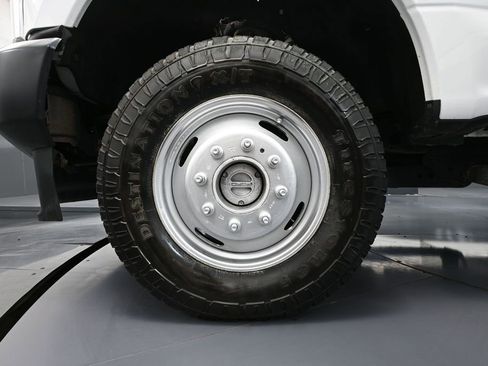 Used 2021 Ford F350 XL w/ Power Equipment Group AWD/4WD image 17