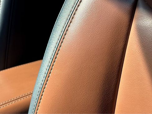 Used 2022 Ford Maverick Lariat w/ Lariat Luxury Package FWD image 15