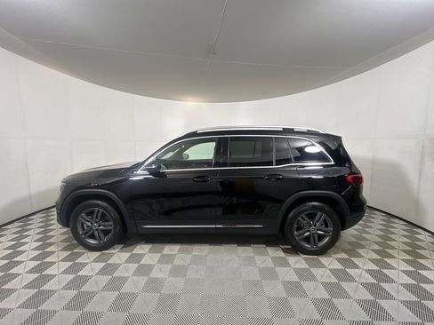 New 2026 Mercedes-Benz GLB 250 4MATIC image 4