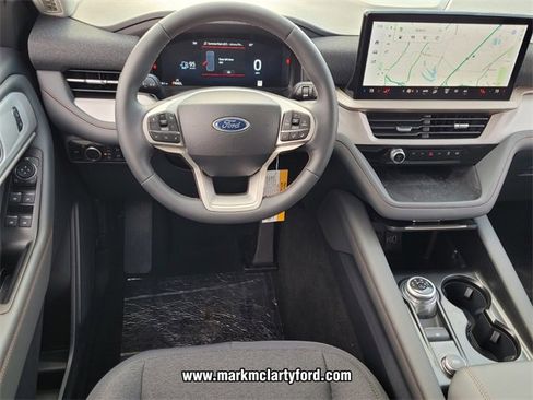 New 2026 Ford Explorer Active image 7