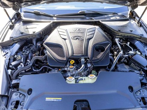 Used 2019 INFINITI Q60 3.0t Luxe w/ Essential Package image 33
