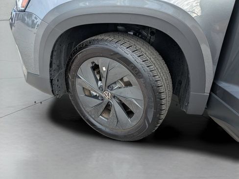 Certified 2025 Volkswagen Taos S FWD image 32