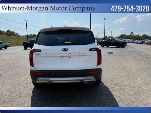 Used 2020 Kia Telluride S w/ S 8 Passenger Seating Package FWD image 4