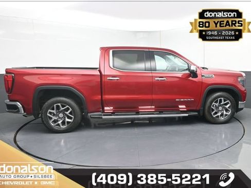 Used 2023 GMC Sierra 1500 SLT w/ SLT Premium Package RWD image 2