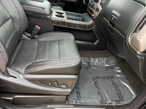 Used 2016 GMC Sierra 3500 Denali w/ Duramax Plus Package image 38