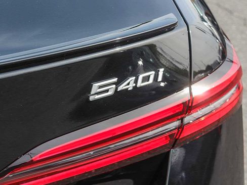 New 2026 BMW 540i xDrive w/ M Sport Package image 25