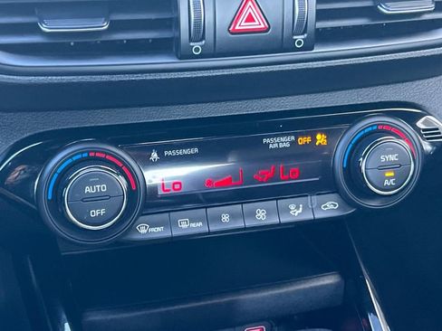 Used 2022 Kia Forte GT-Line w/ GT-Line Technology Package image 21