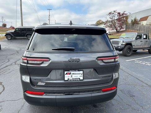 Used 2025 Jeep Grand Cherokee L Limited w/ Luxury Tech Group II AWD/4WD image 6
