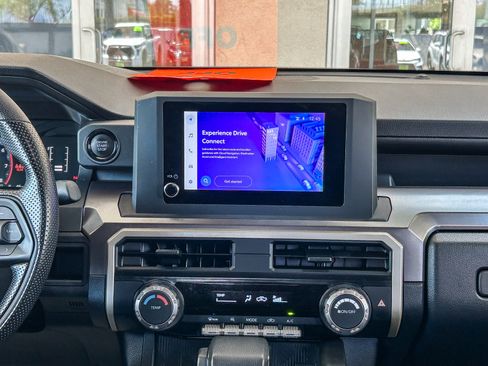 Used 2025 Toyota Tacoma SR5 AWD/4WD image 13
