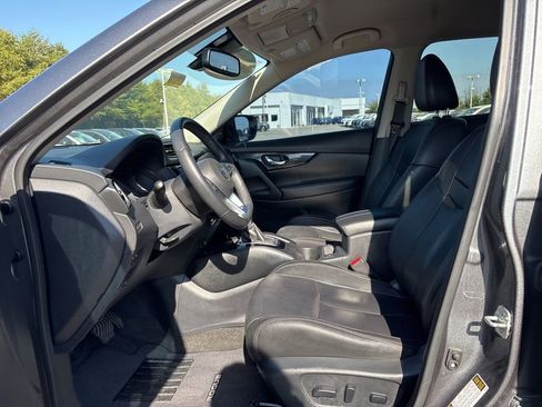 Used 2020 Nissan Rogue SL image 15