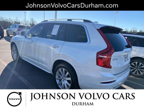 Used 2018 Volvo XC90 T5 Momentum w/ Convenience Package image 12