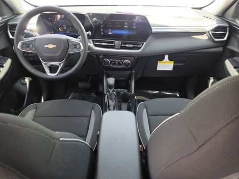 New 2026 Chevrolet TrailBlazer LT FWD image 15