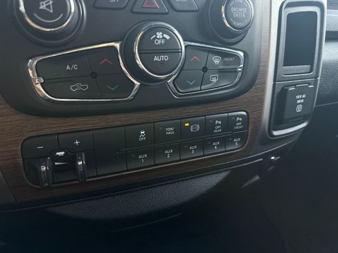 Used 2017 RAM 2500 Laramie w/ Sport Appearance Group AWD/4WD image 31