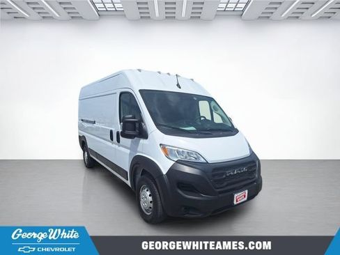 Used 2023 RAM ProMaster 2500 FWD image 1