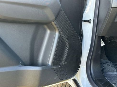 New 2026 GMC Canyon Elevation w/ LPO, Black Badging Package image 18