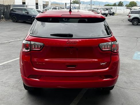 Used 2022 Jeep Compass Limited AWD/4WD image 6