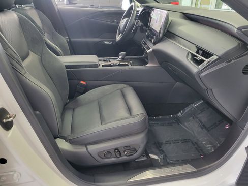 Certified 2024 Lexus RX 450h 450h+ Luxury w/ Convenience Package image 15