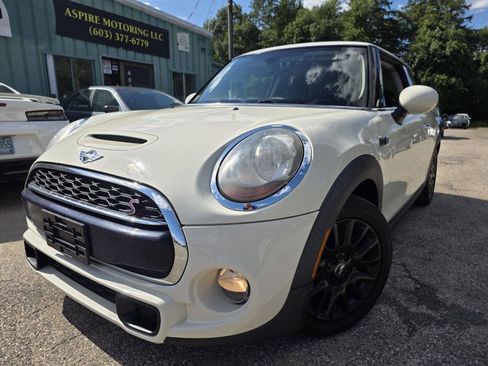 Used 2017 MINI Cooper S FWD image 3