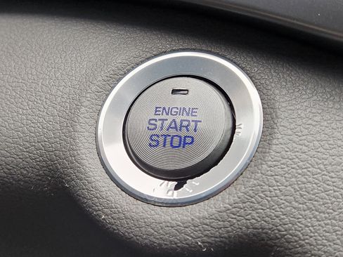 Used 2017 Hyundai Elantra SE w/ SE A/T Tech Package 03 image 21