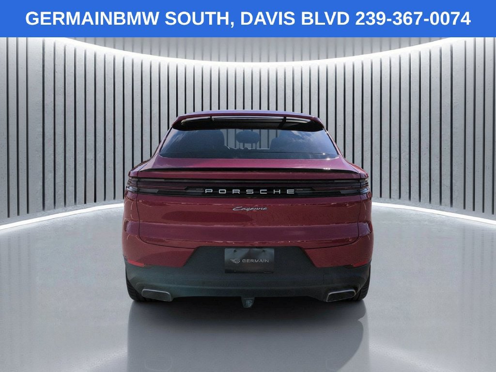 Used 2025 Porsche Cayenne E-Hybrid Coupe AWD/4WD image 6