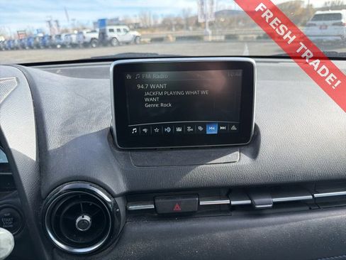 Used 2018 Toyota Yaris iA image 15