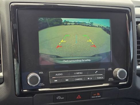 Used 2024 Nissan Frontier SL w/ Technology Package RWD image 28
