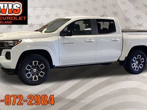 Used 2024 Chevrolet Colorado Z71 w/ Z71 Convenience Package 2 AWD/4WD image 2