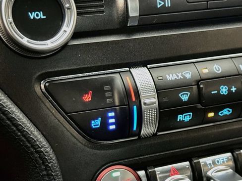 Used 2019 Ford Mustang GT Premium RWD image 20
