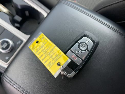Certified 2023 Ford Explorer XLT AWD/4WD image 4