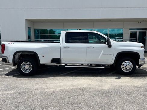 New 2026 Chevrolet Silverado 3500 LTZ w/ LTZ Plus Package AWD/4WD image 3