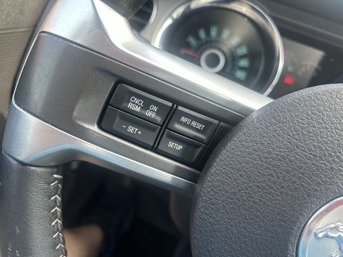 Used 2013 Ford Mustang GT RWD image 25