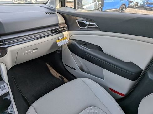 New 2026 Kia Sportage EX FWD image 19