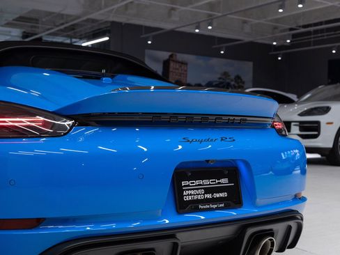 Certified 2025 Porsche 718 Boxster Spyder RS RWD image 31