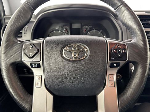 Certified 2024 Toyota 4Runner SR5 AWD/4WD image 15