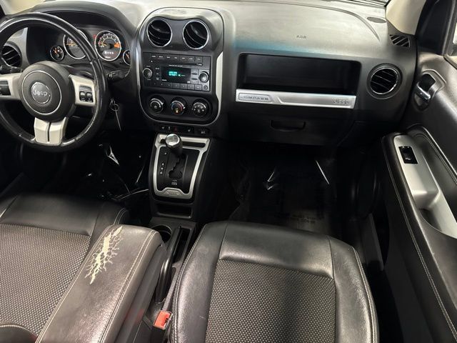 Used 2016 Jeep Compass Latitude w/ Sun/Sound Group AWD/4WD image 15
